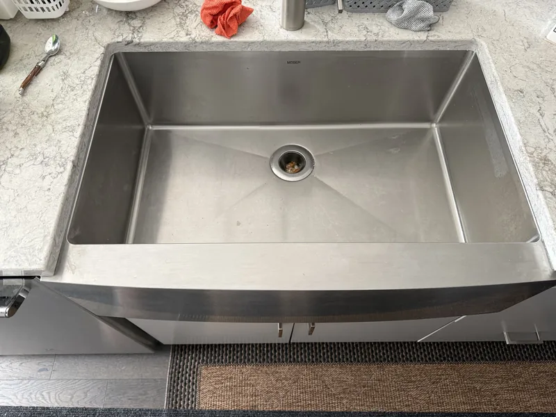 Sink fell, remounted